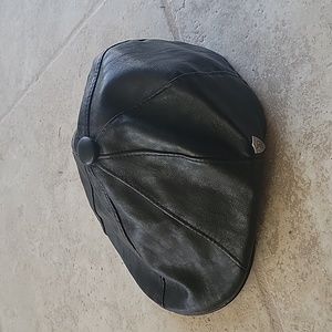 Dorfman Pacific Ivy Black faux leather cap